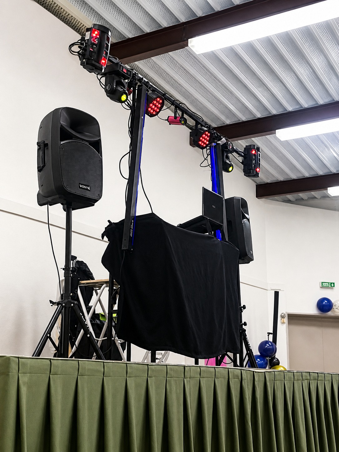 Backstage Sound of World